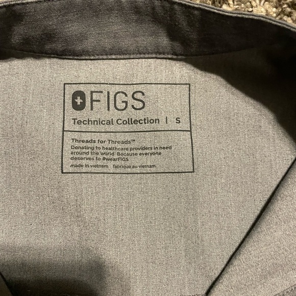 Figs Graphite Rafaela Top - Picture 2 of 3